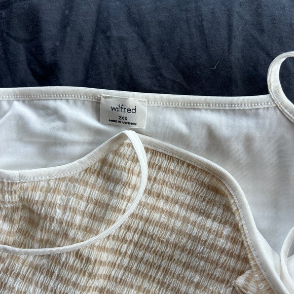 Aritzia matching pants and top set - Picture 4 of 5